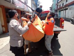Awalnya Sesak, Polsek Siantar Barat Olah TKP Penemuan Mayat di Emperan Kedai Indah Kopi