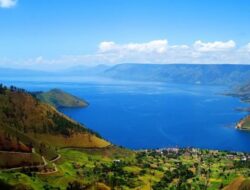 Danau Toba: Keindahan Alam yang Memukau di Sumatera Utara 